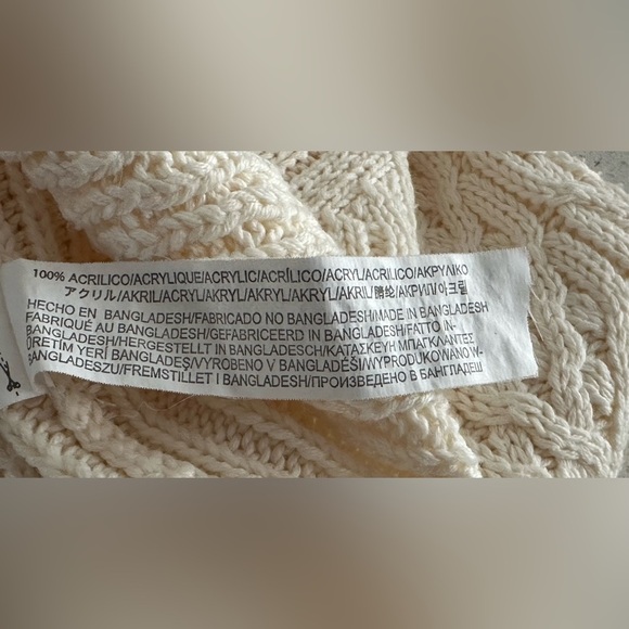 ⭐️Like New⭐️ Zara: Women’s Cable Knit Sweater- Size Medium - Picture 8 of 9